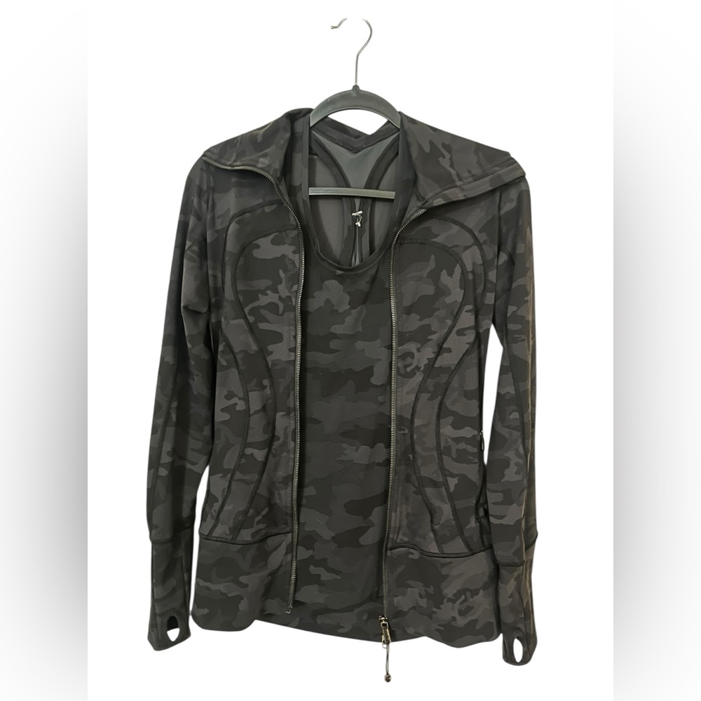 Lululemon Jacket and Top Womens 4 Black Gray Camo Two Piece Athletic Set